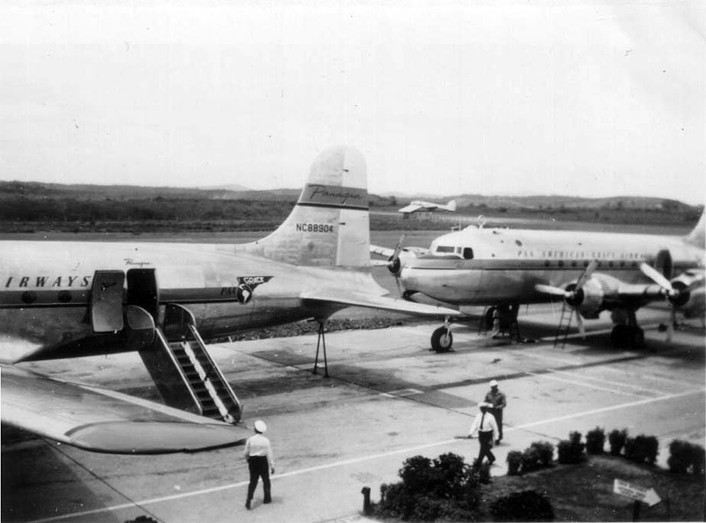 ファイル:Douglas DC-4 Pan Am.jpg - Wikipedia